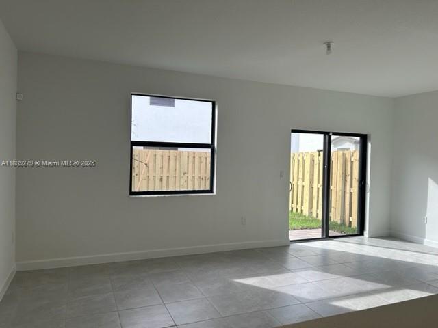 SIENA RESERVE - Residential Lease