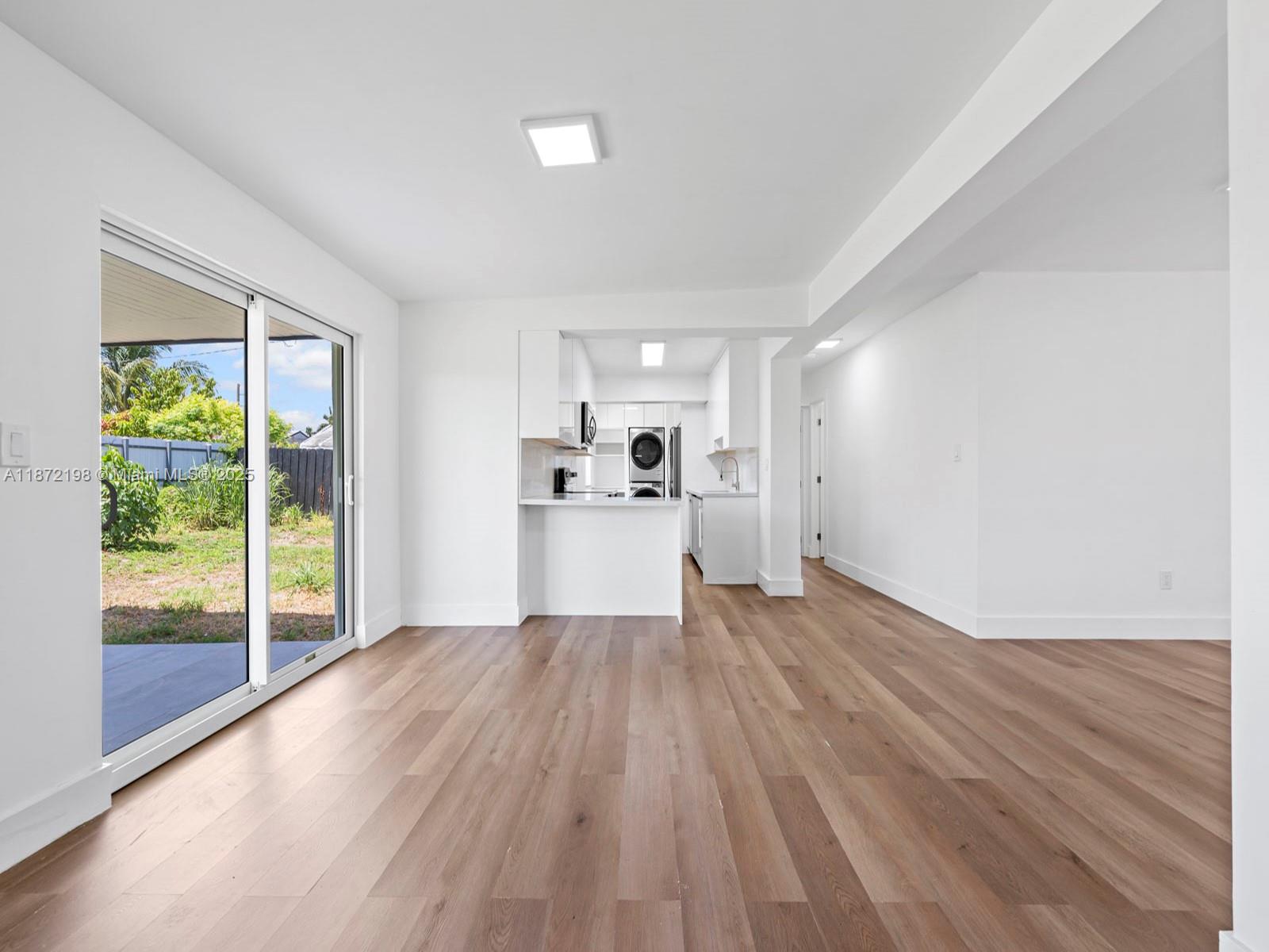 7TH ADDN TO RICHMOND HEIG - Residential