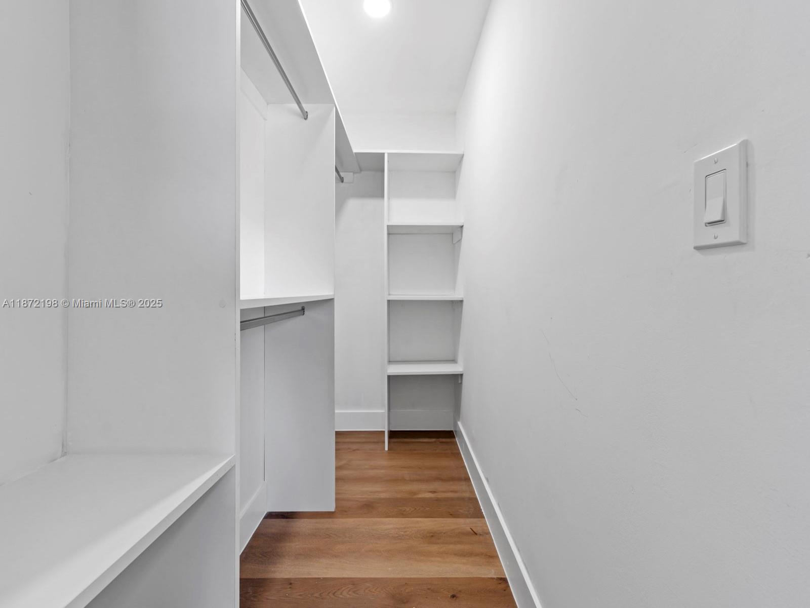 7TH ADDN TO RICHMOND HEIG - Residential