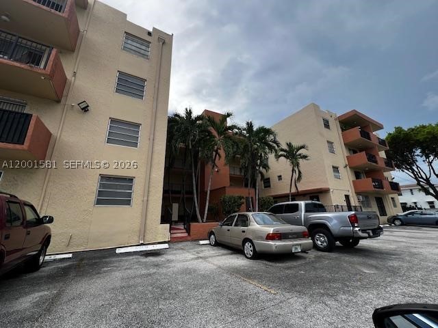 VISTA ALEGRE CONDO - Residential