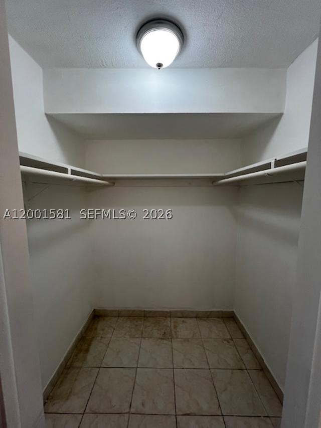 VISTA ALEGRE CONDO - Residential