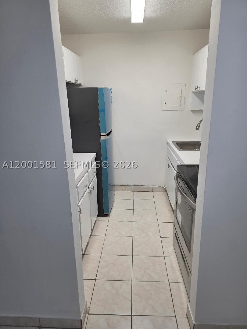 VISTA ALEGRE CONDO - Residential