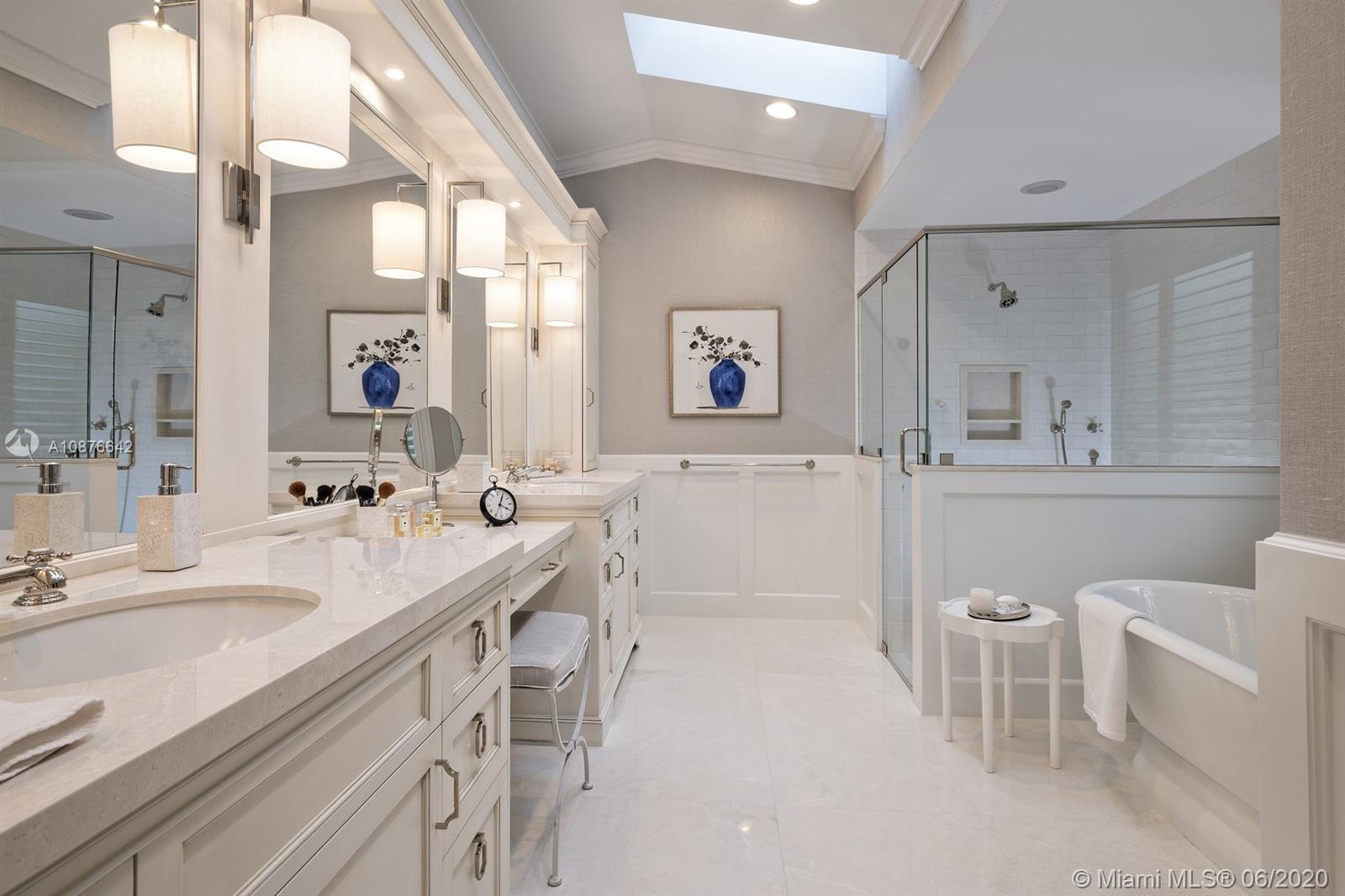 JUPITER ISLAND - Residential