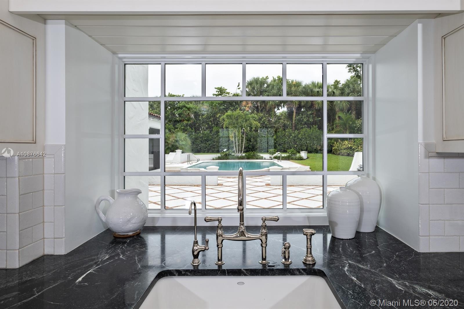 JUPITER ISLAND - Residential