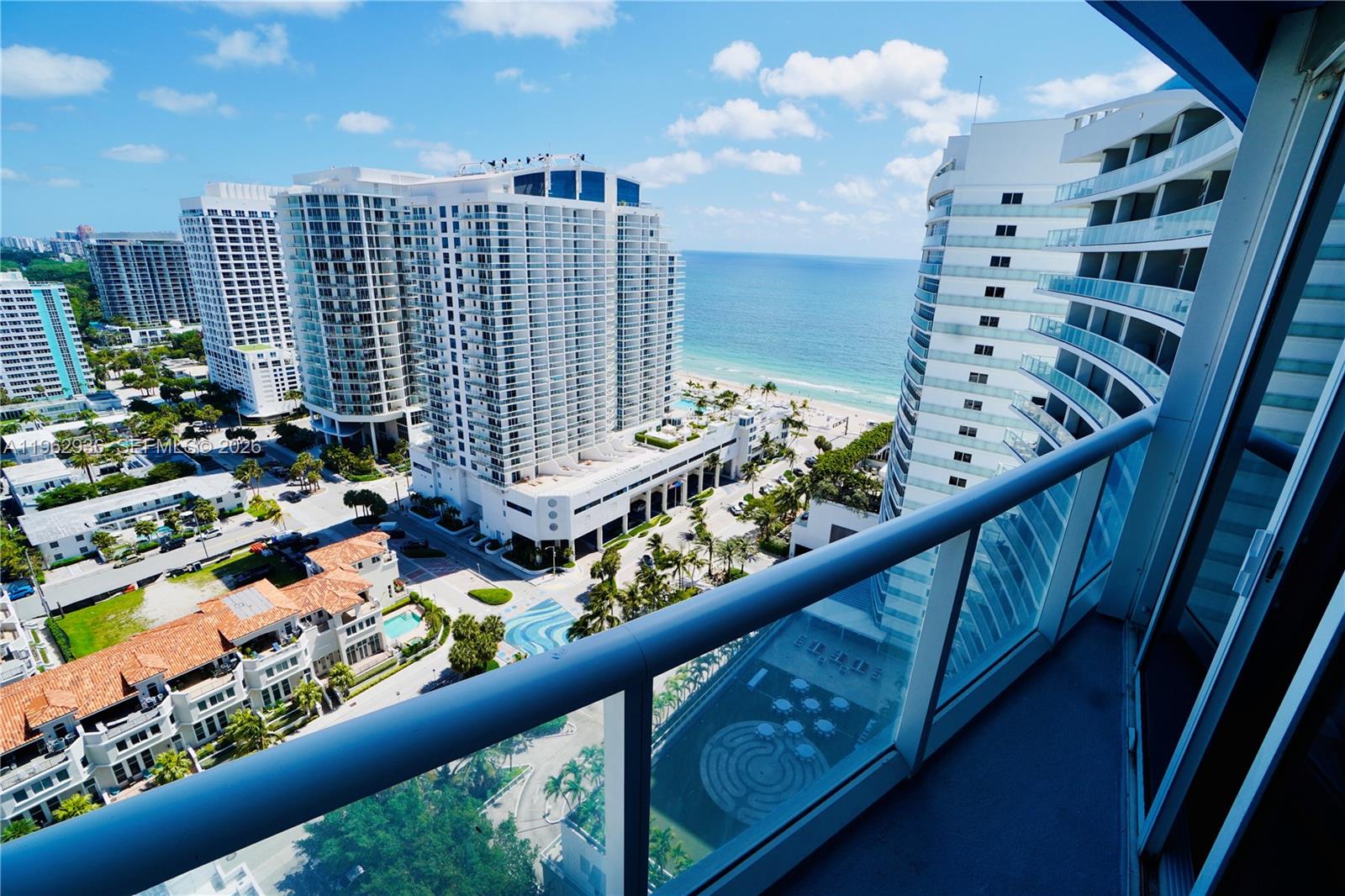 FORT LAUDERDALE RESIDENCE - Residential