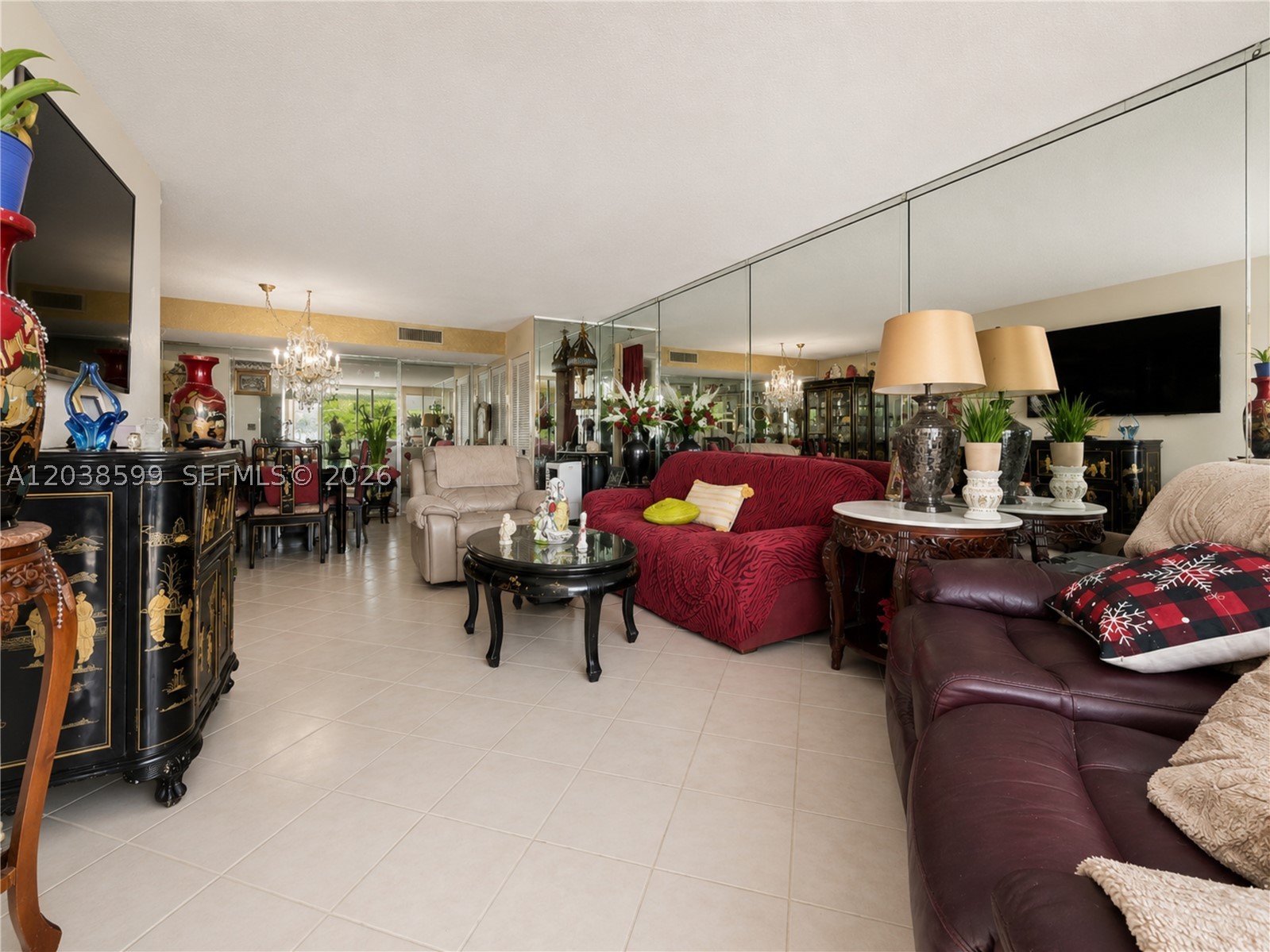 WINSTON TOWERS 600 CONDO - Residential
