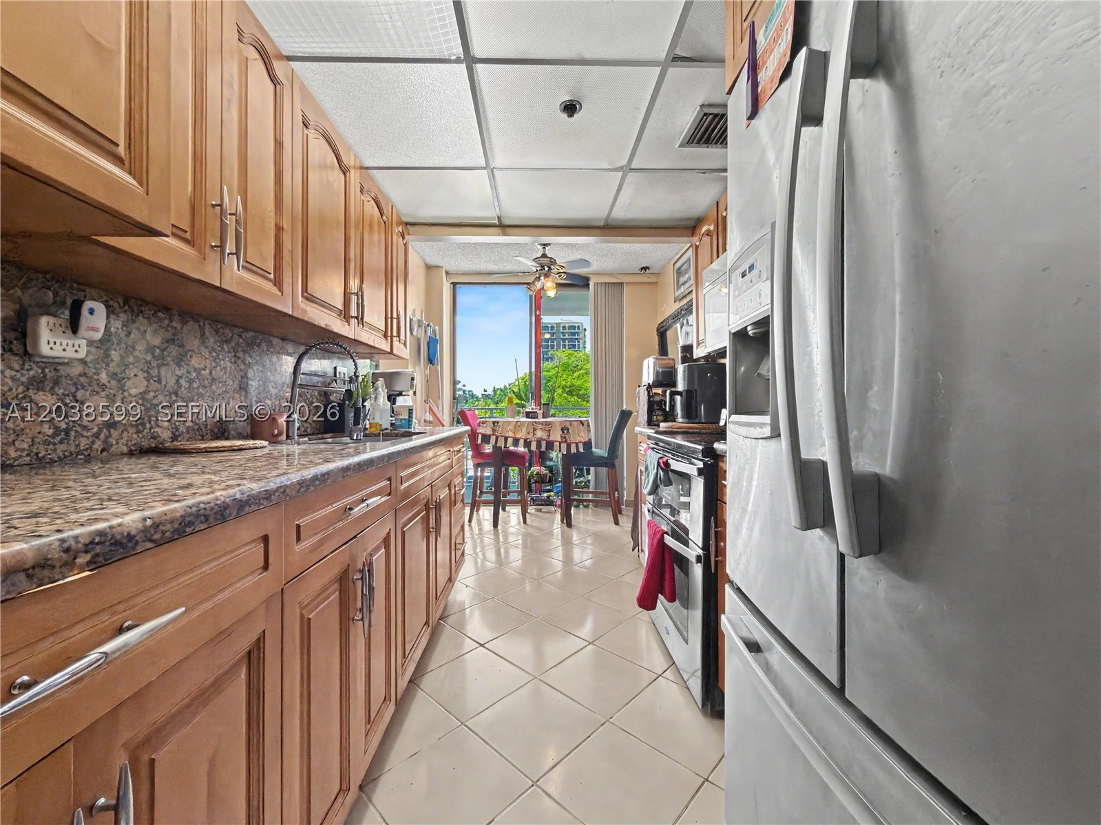 WINSTON TOWERS 600 CONDO - Residential