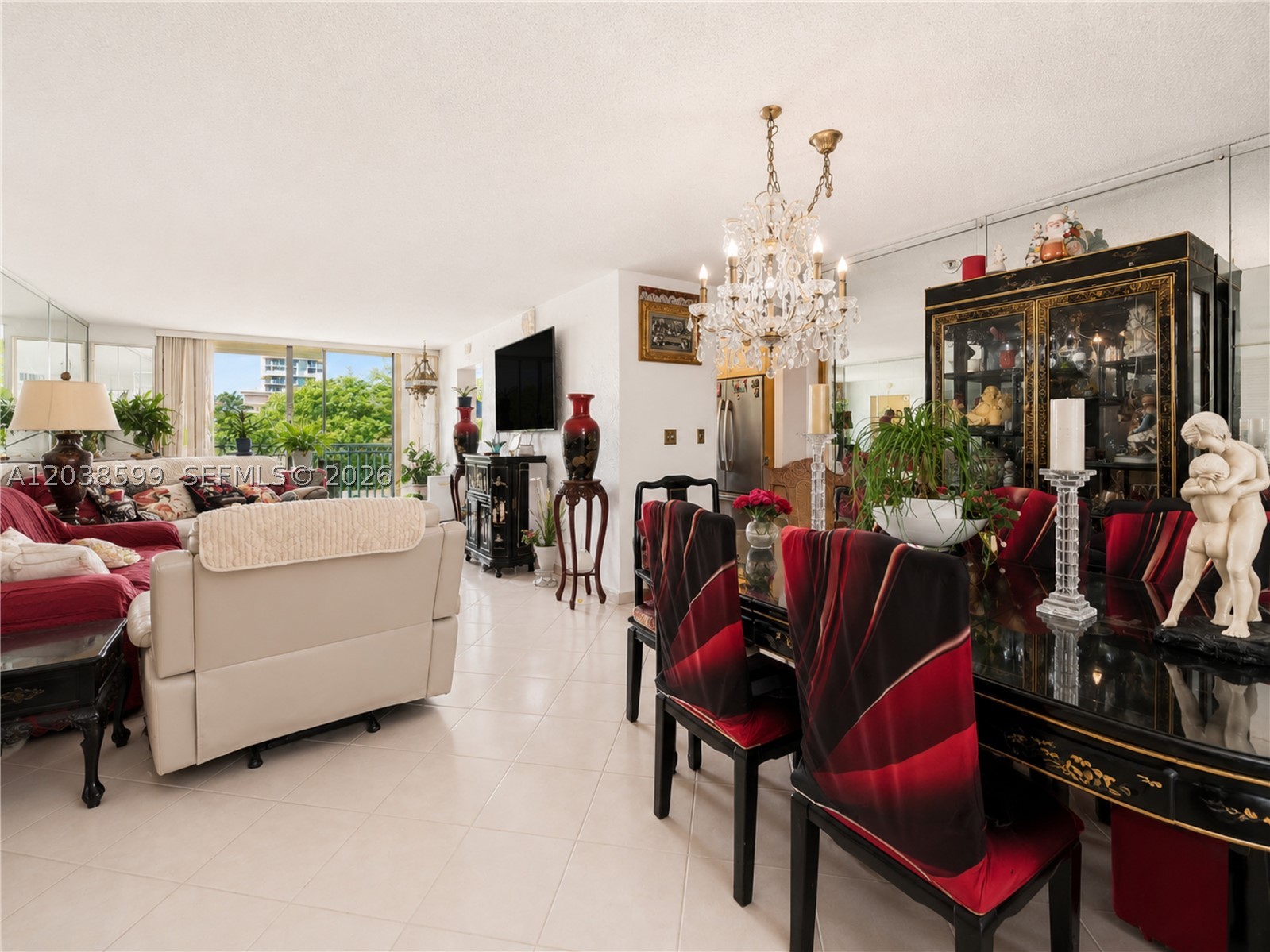 WINSTON TOWERS 600 CONDO - Residential