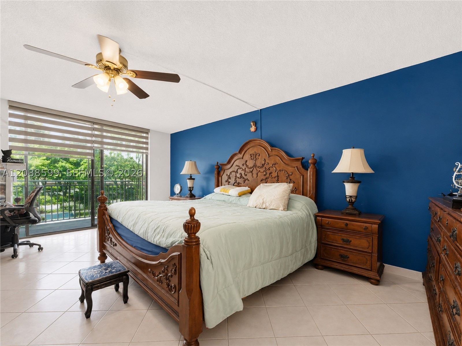 WINSTON TOWERS 600 CONDO - Residential