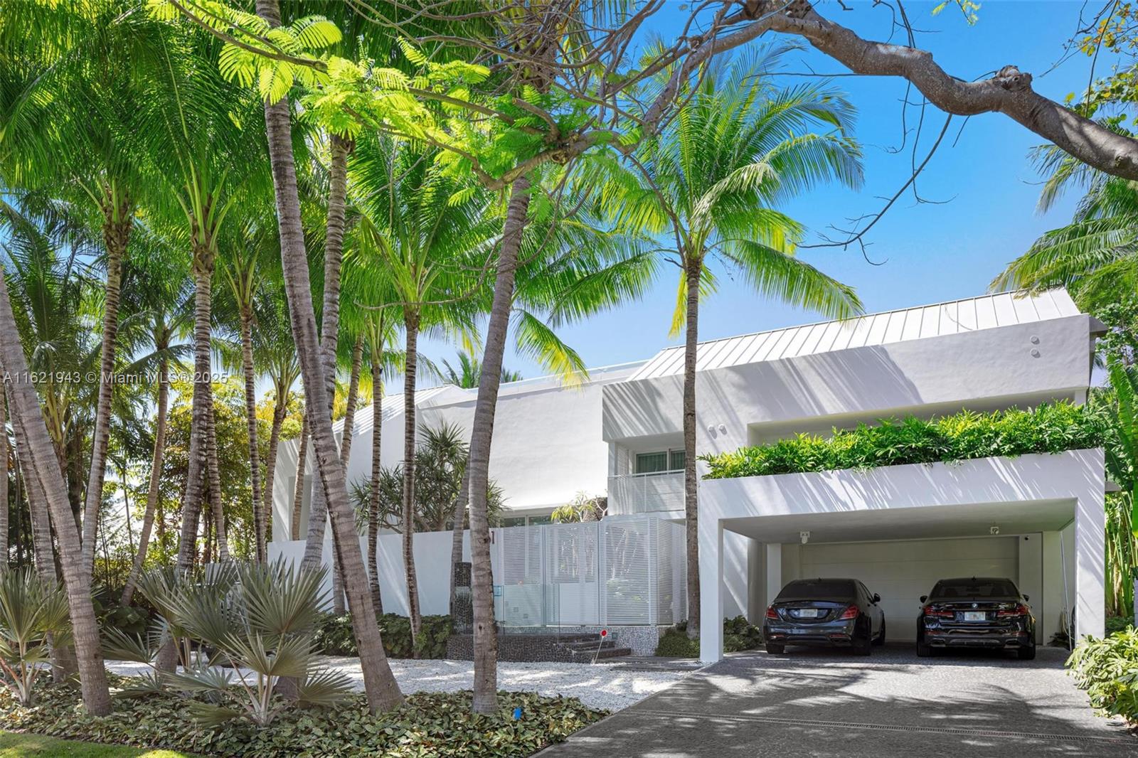 CAPE FLORIDA SUB SEC 3 - Residential