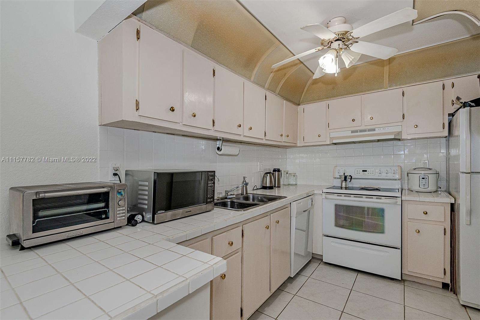 CYPRESS CLUB OF KENDALE C - Residential