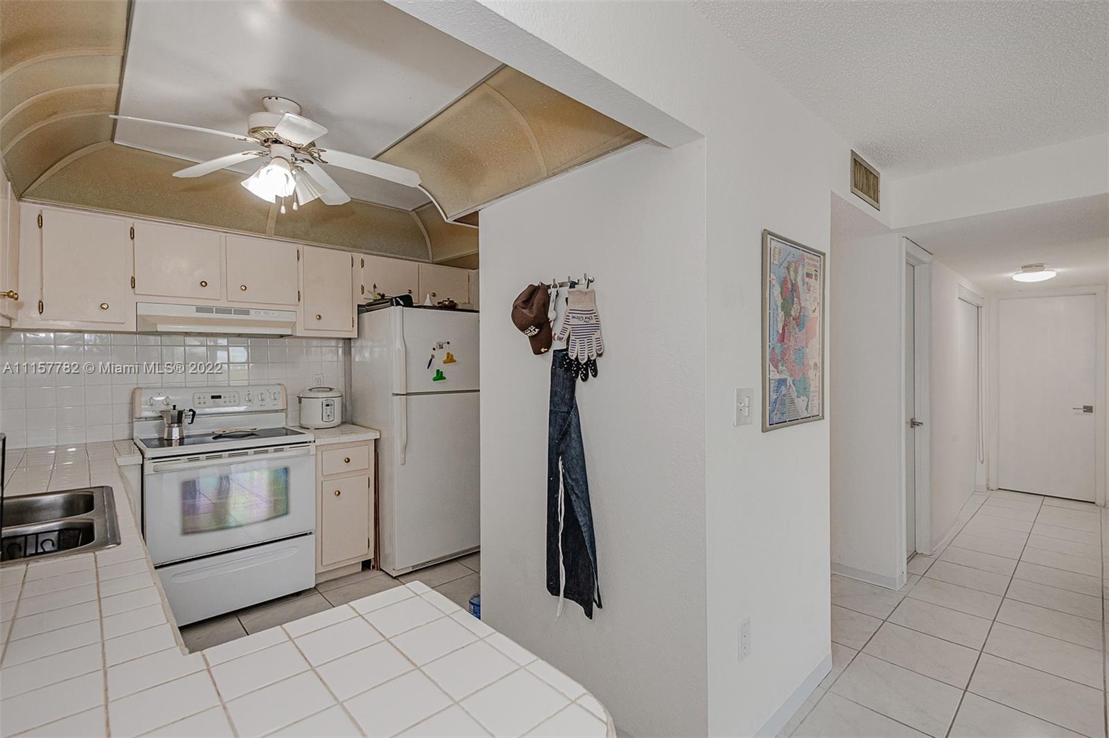 CYPRESS CLUB OF KENDALE C - Residential