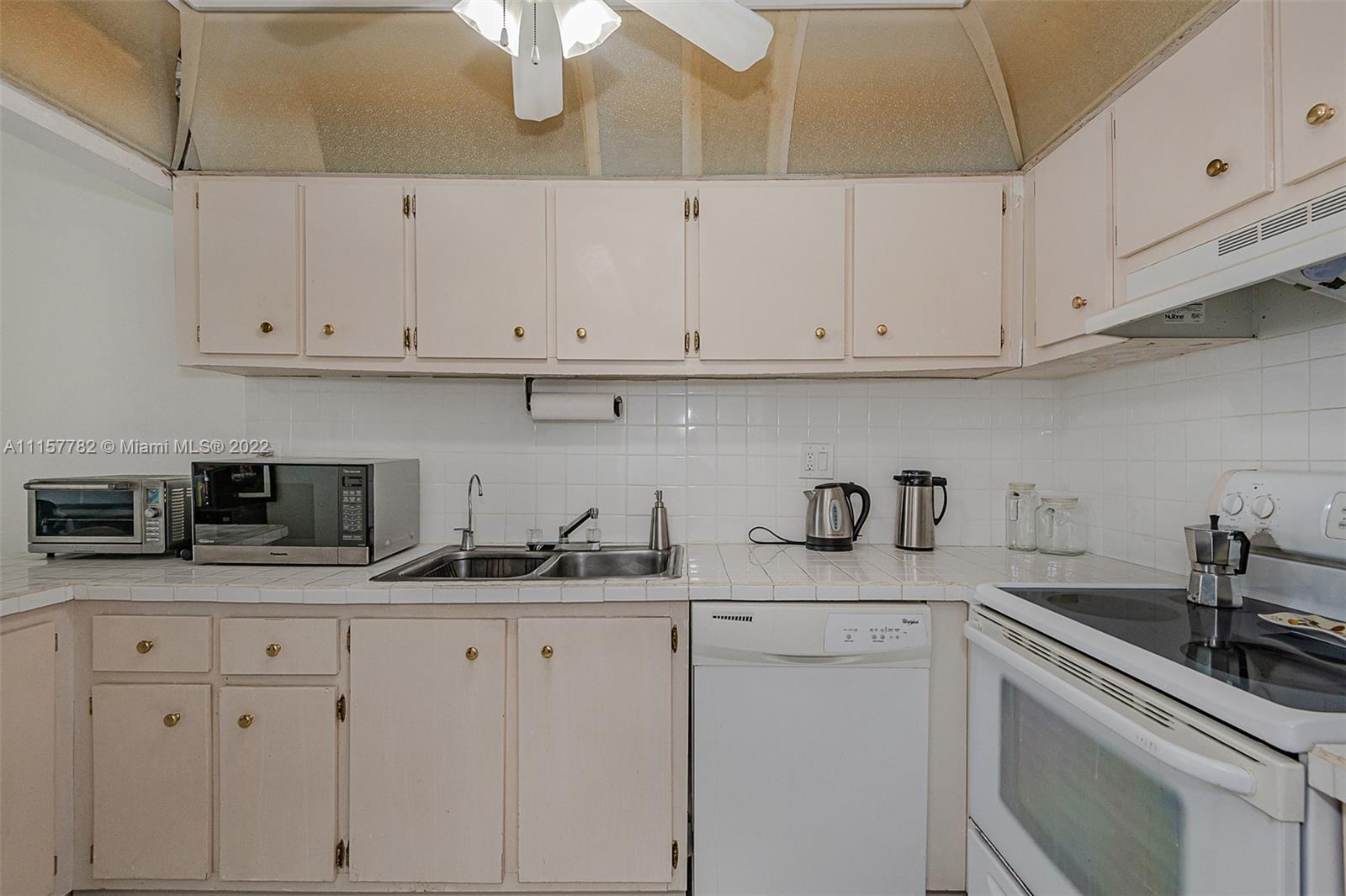 CYPRESS CLUB OF KENDALE C - Residential