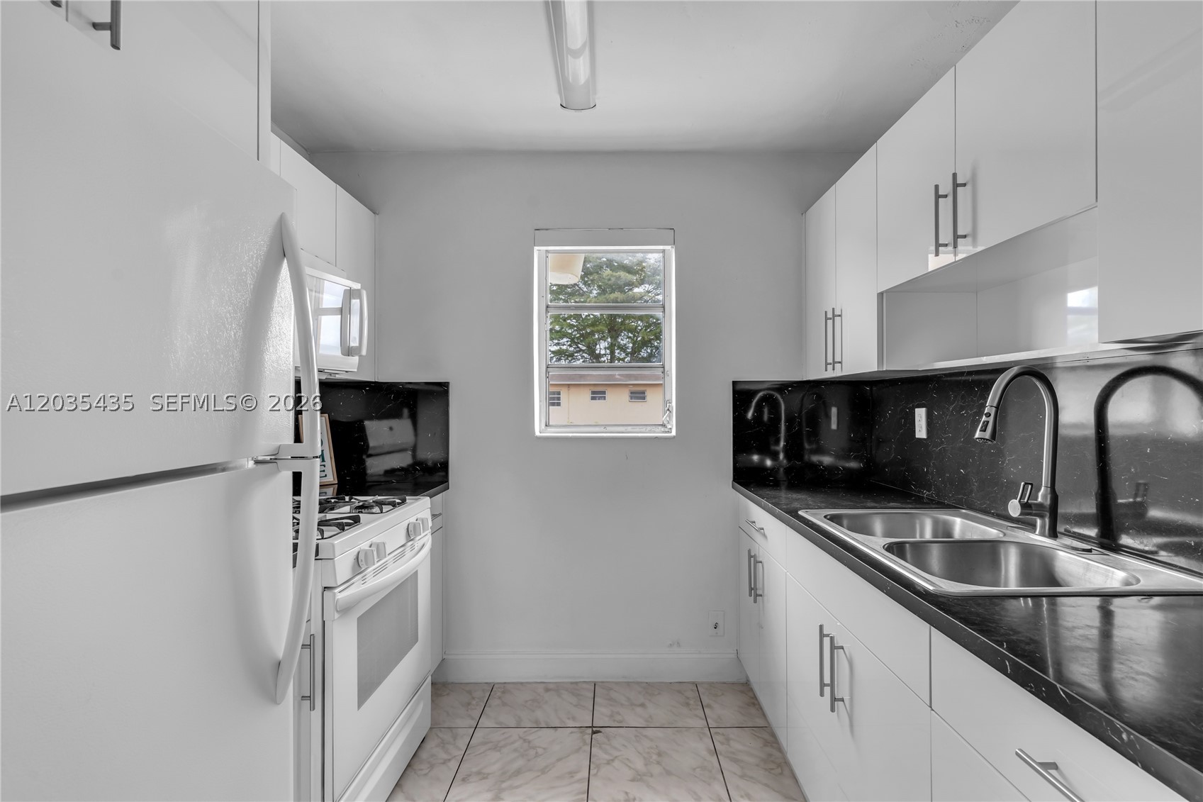 BIRD ROAD CONDO - Residential Lease
