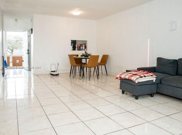 NEW WORLD CONDO APTS II - Residential