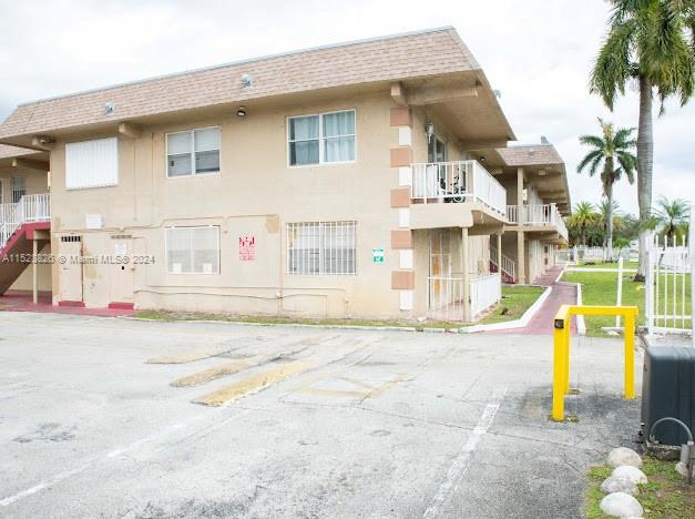 NEW WORLD CONDO APTS II - Residential