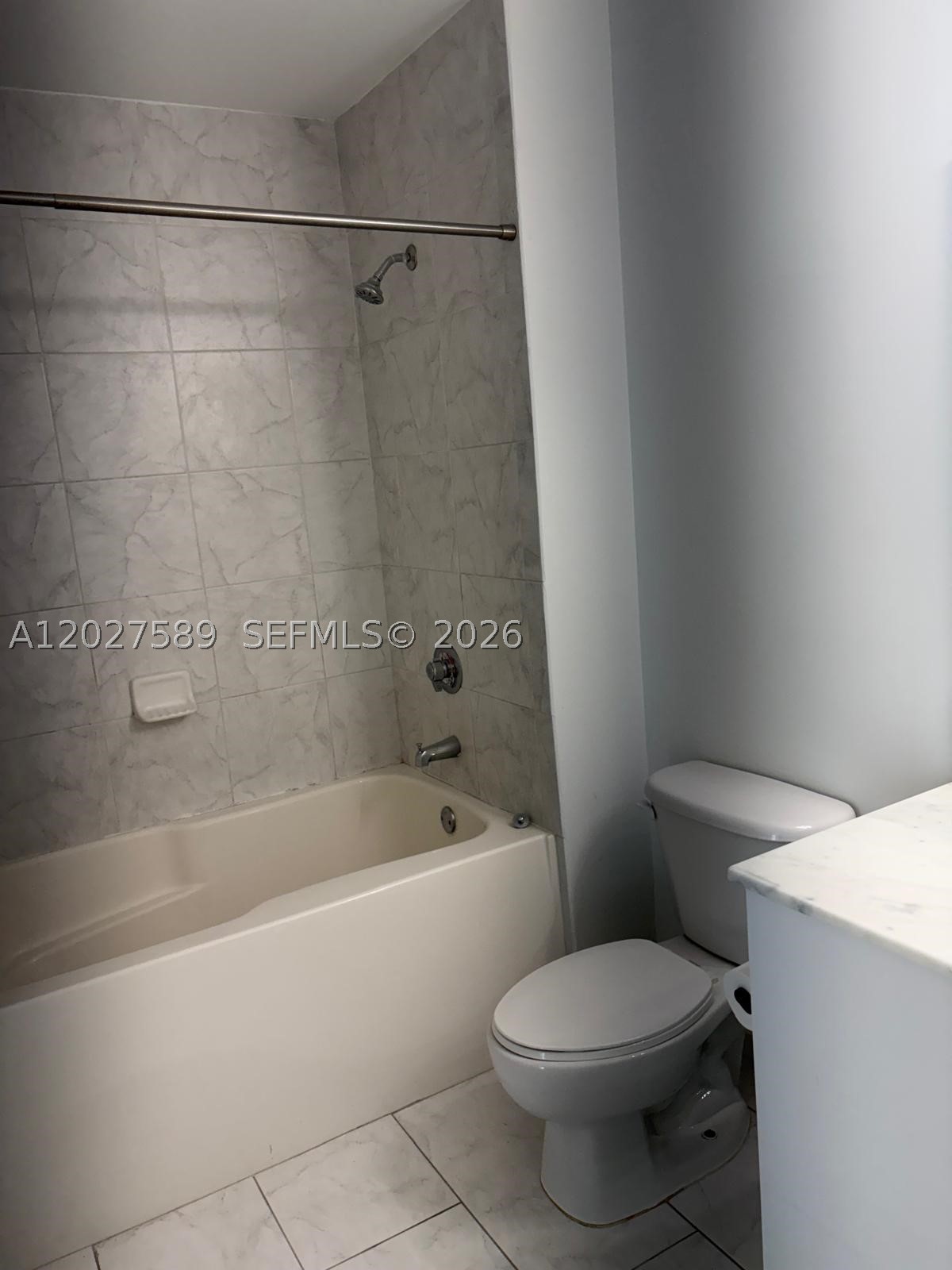 THE LOFT DOWNTOWN II COND - Residential