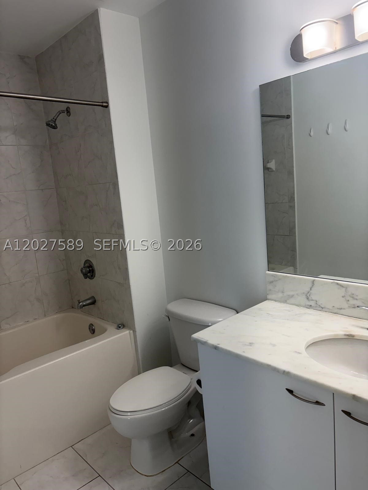THE LOFT DOWNTOWN II COND - Residential