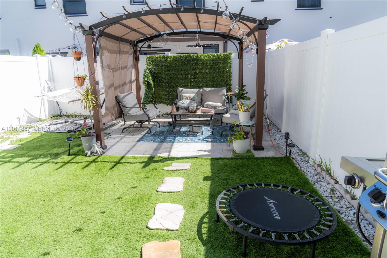 AQUABELLA SECTION TWO - Residential