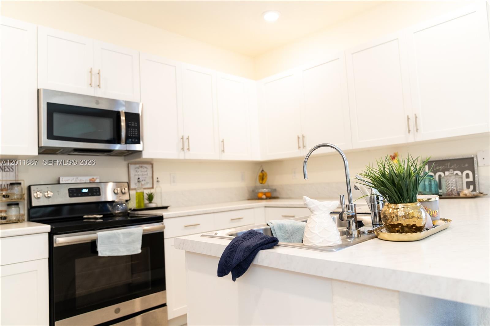 AQUABELLA SECTION TWO - Residential