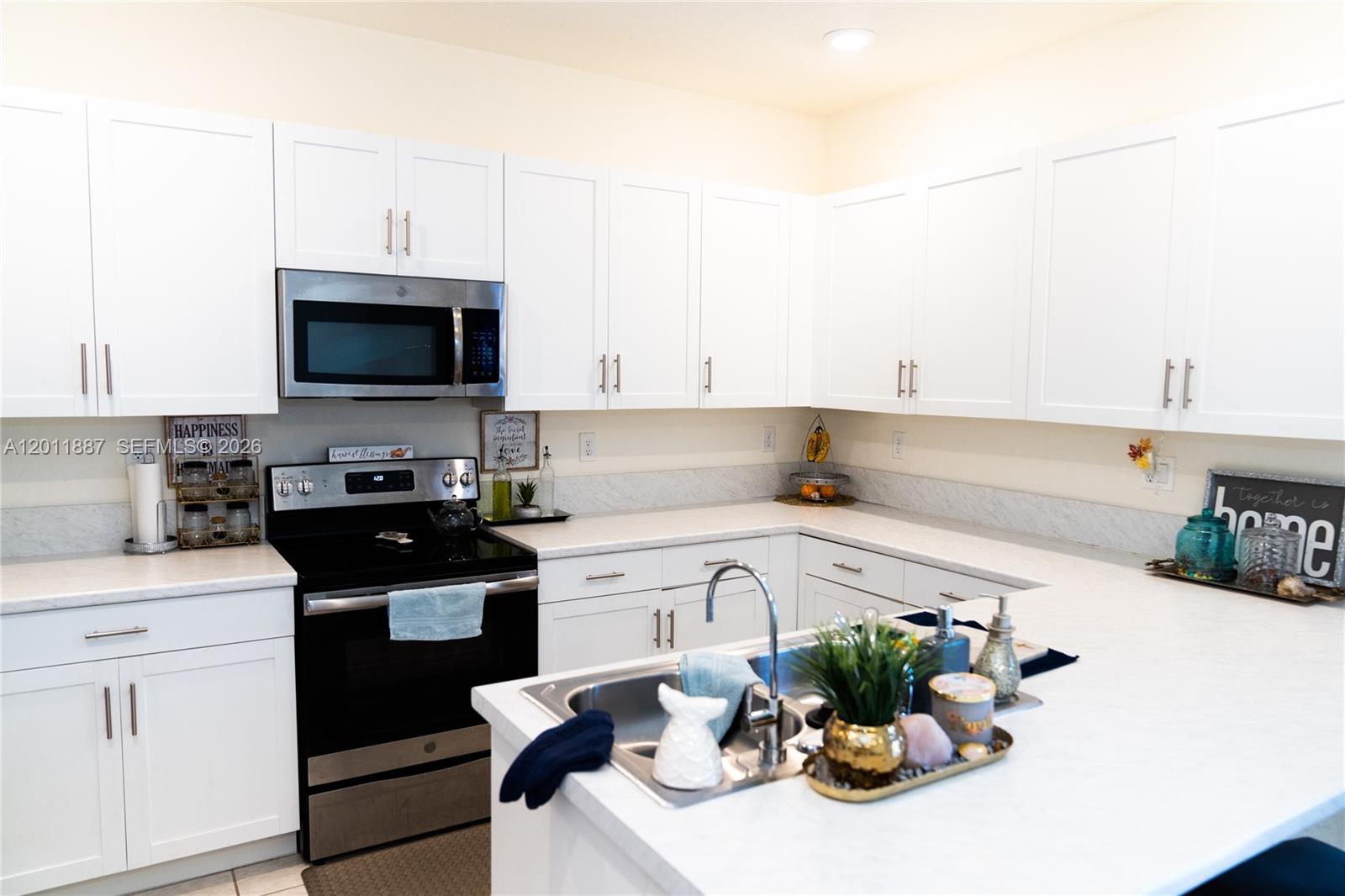 AQUABELLA SECTION TWO - Residential