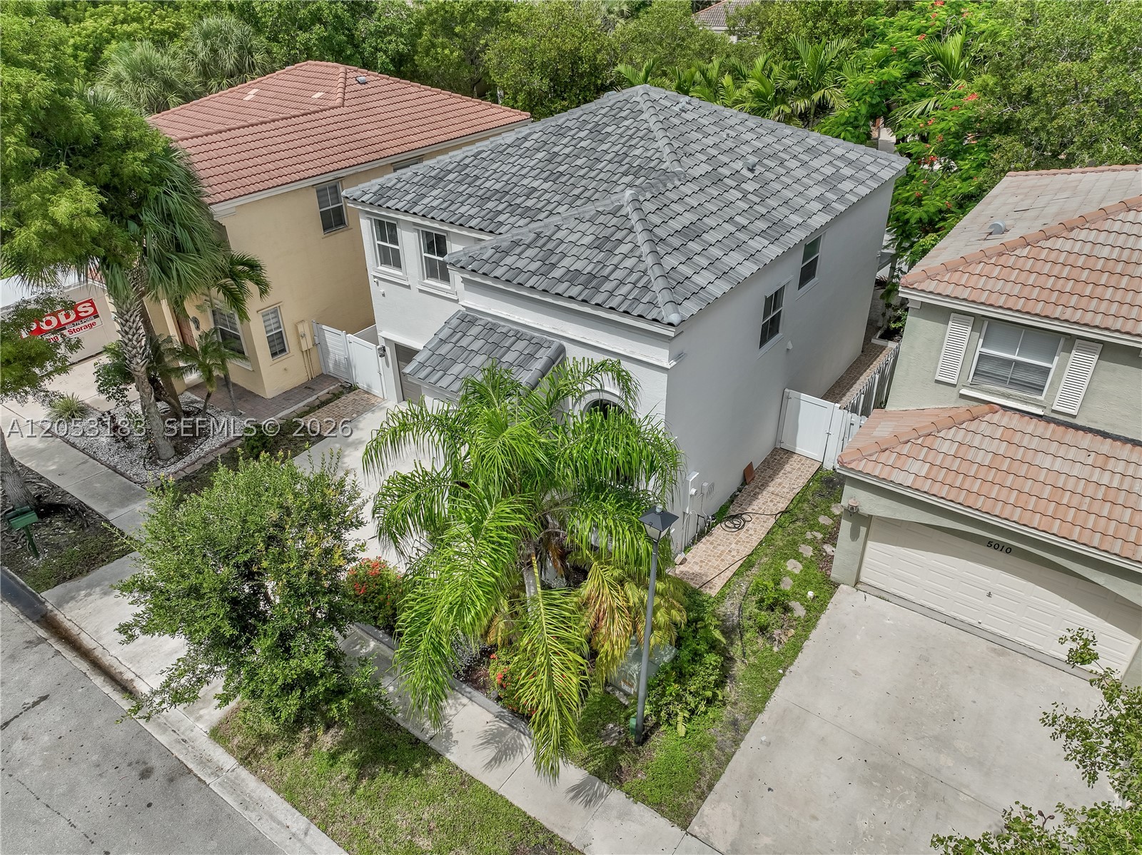 RIVIERA ISLES III - Residential