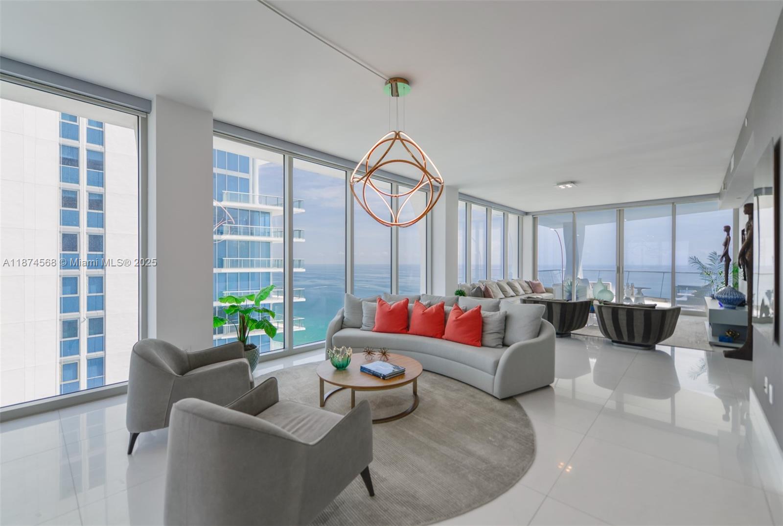 JADE SIGNATURE CONDO - Residential