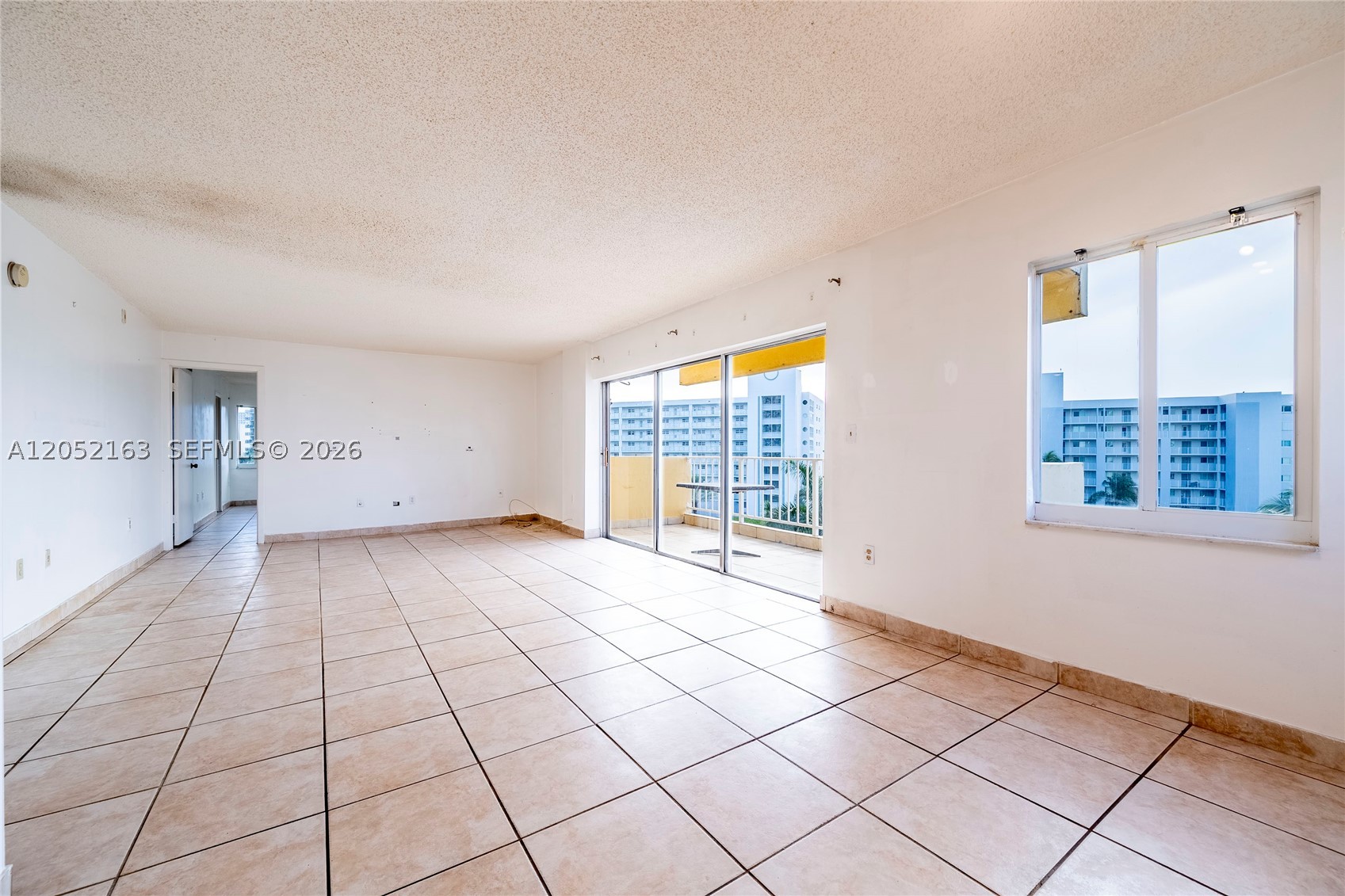 MARBELLA TOWER CONDO - Residential