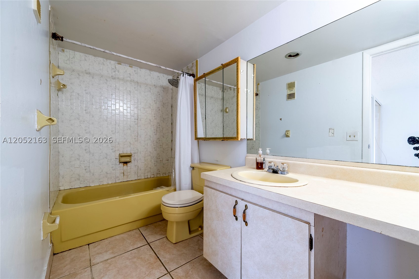 MARBELLA TOWER CONDO - Residential