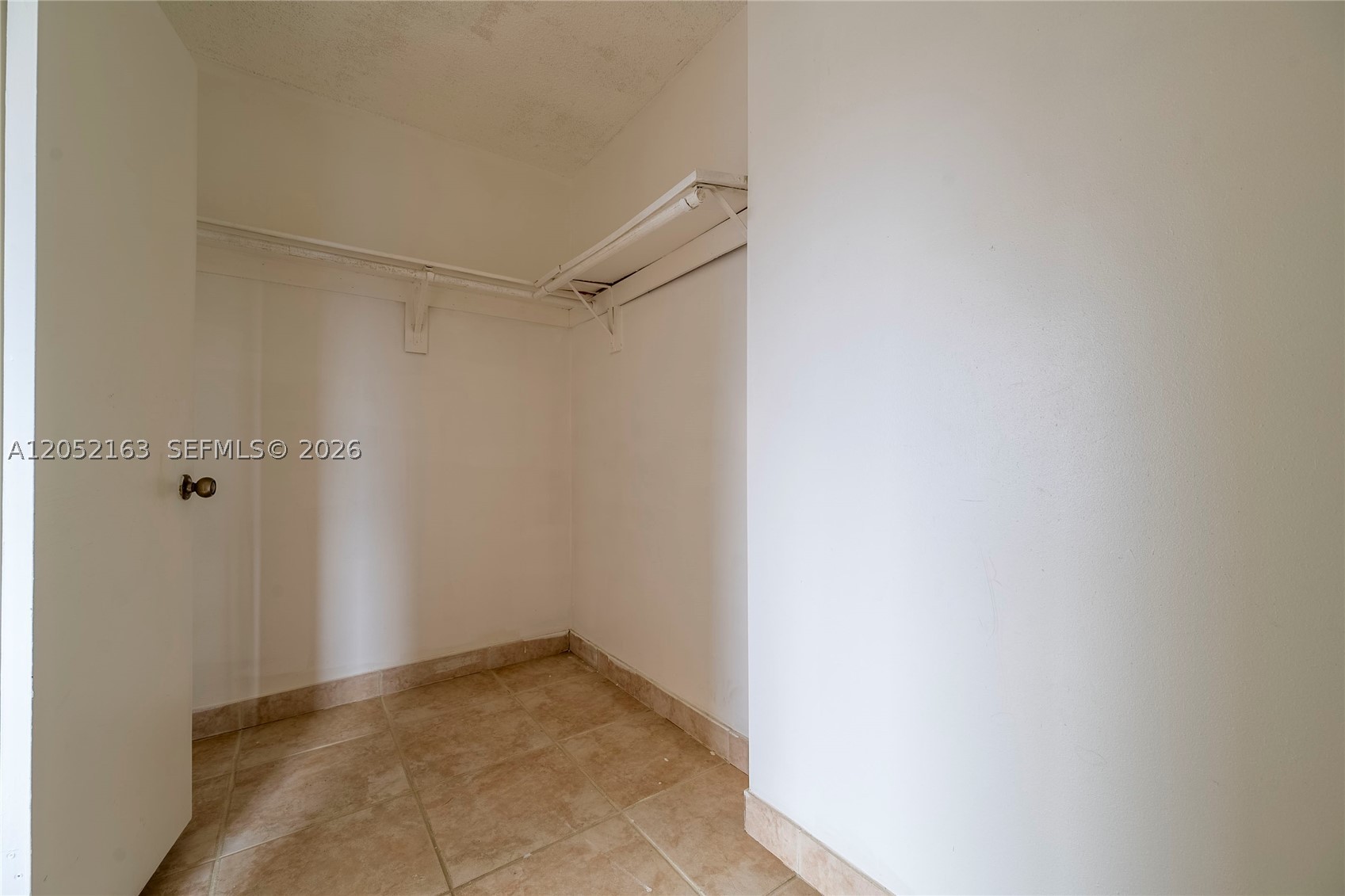 MARBELLA TOWER CONDO - Residential