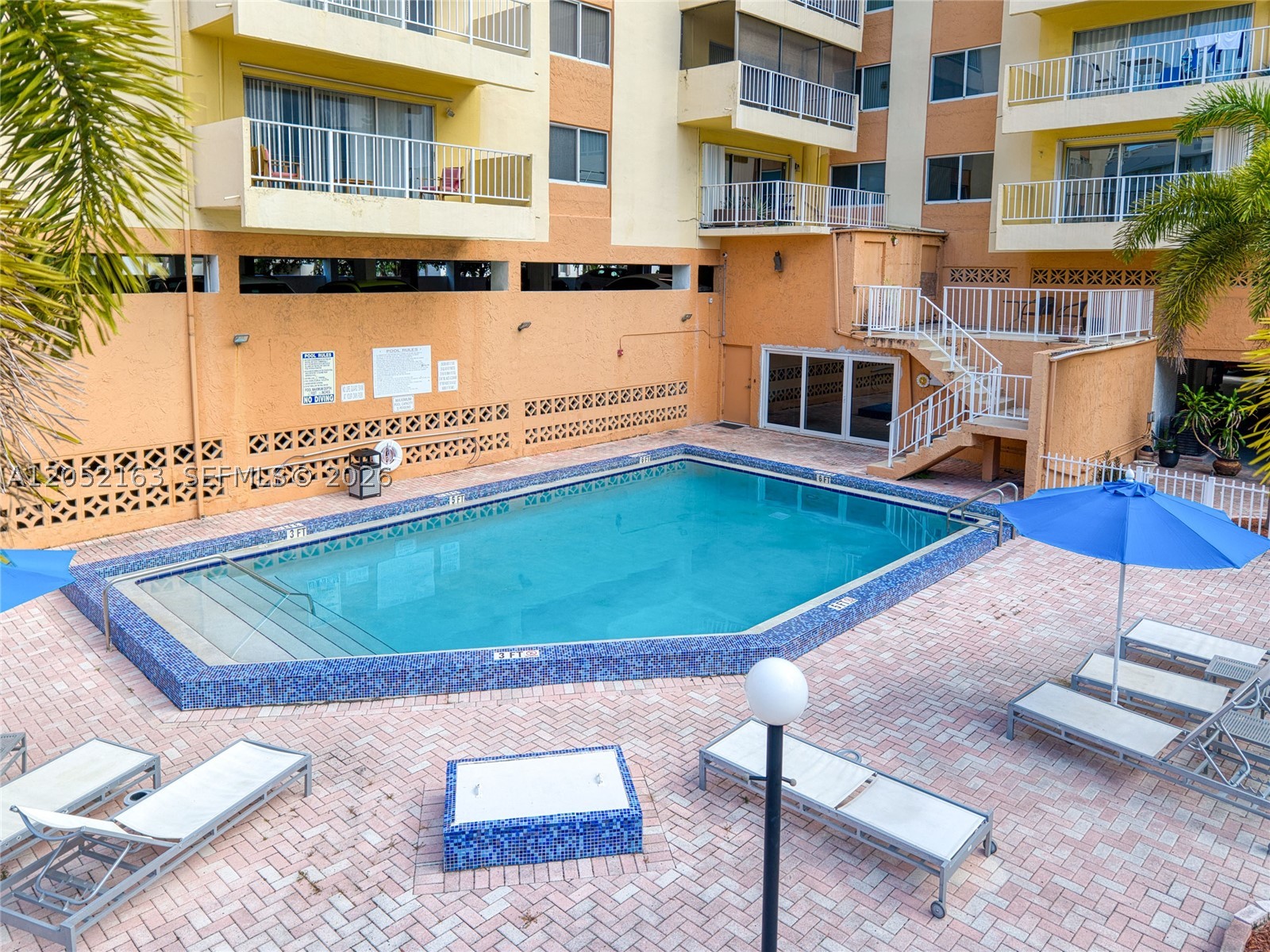 MARBELLA TOWER CONDO - Residential