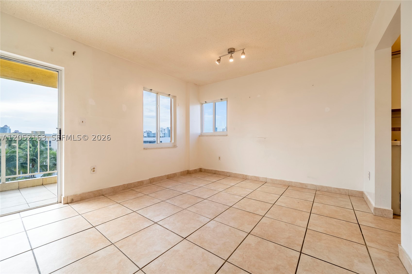 MARBELLA TOWER CONDO - Residential