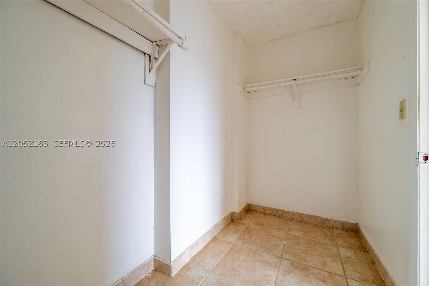 MARBELLA TOWER CONDO - Residential