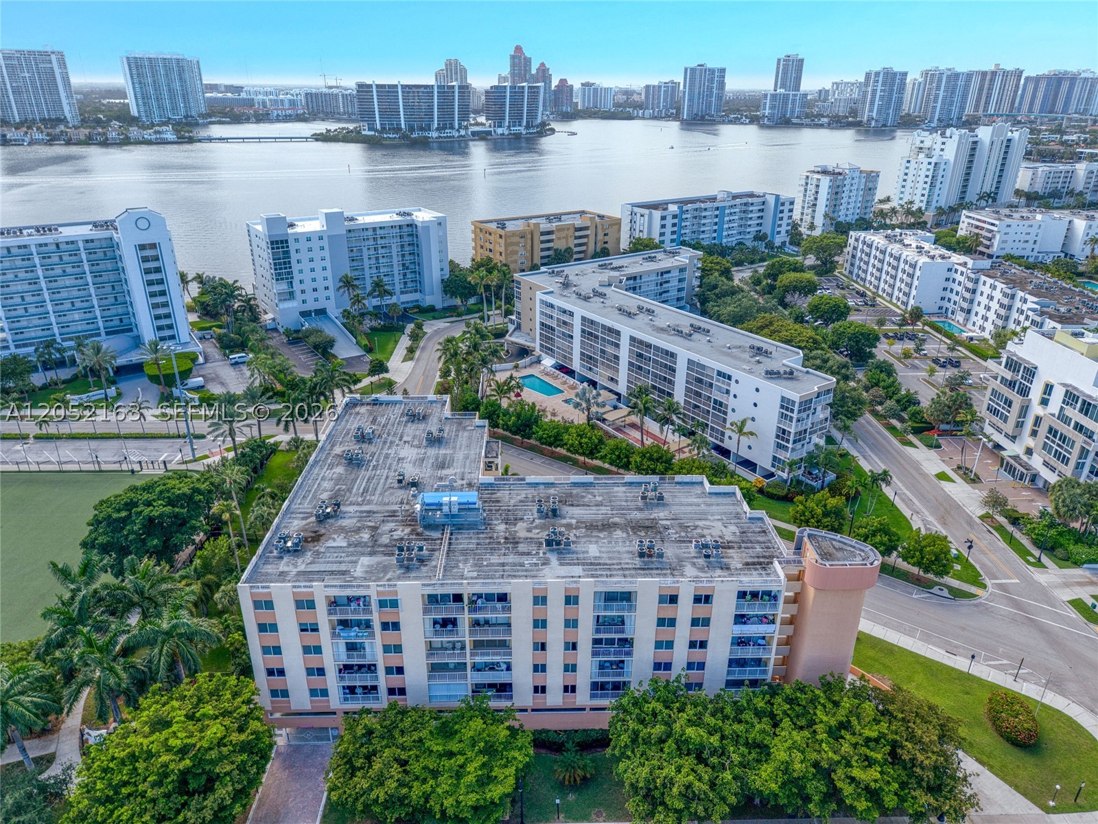 MARBELLA TOWER CONDO - Residential