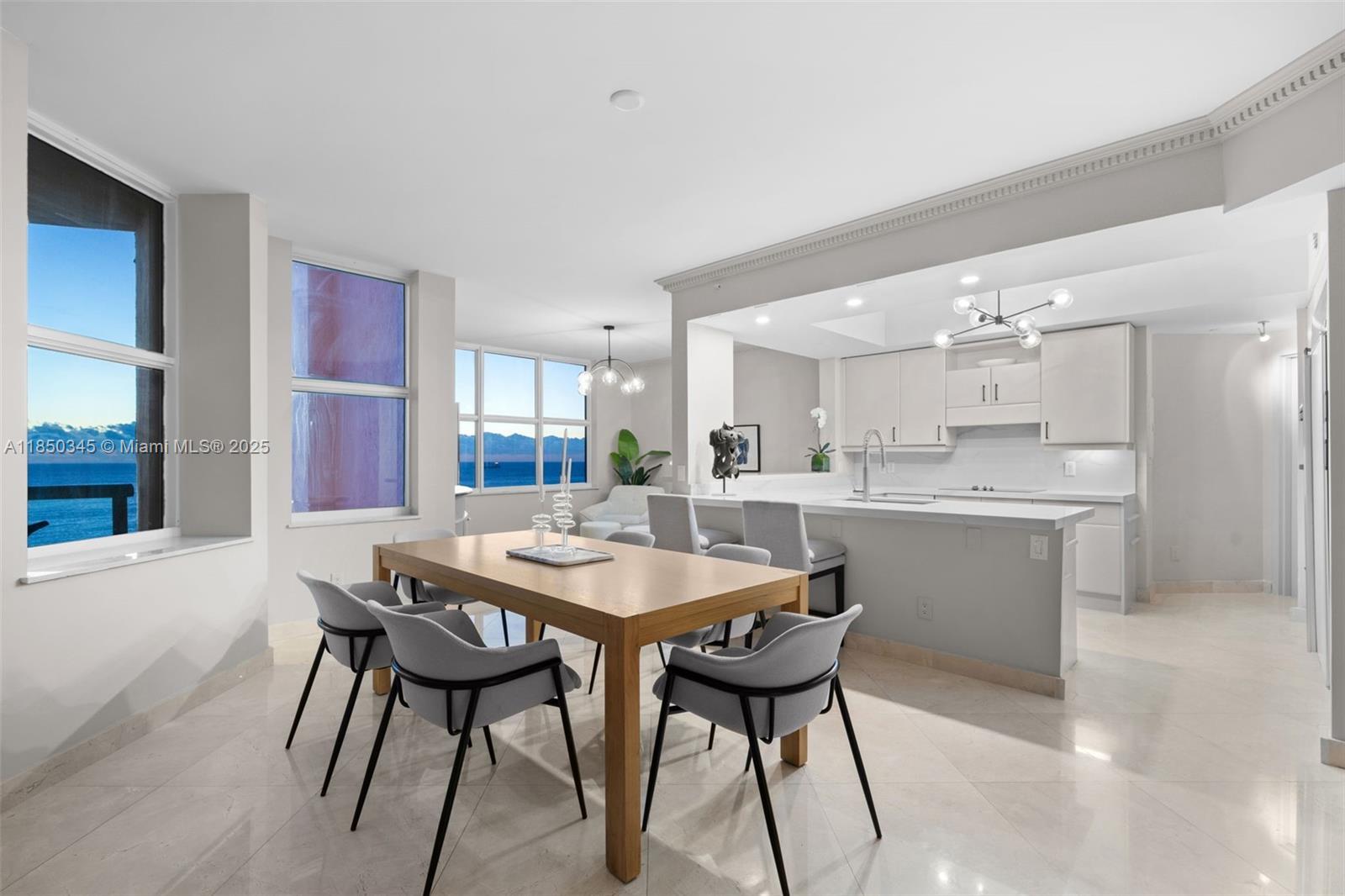 PALMS TOWER ONE CONDO - Residential
