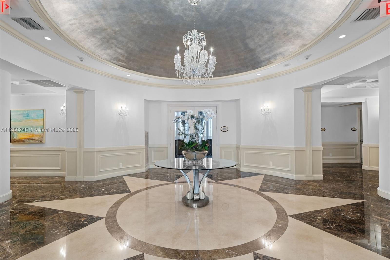 PALMS TOWER ONE CONDO - Residential