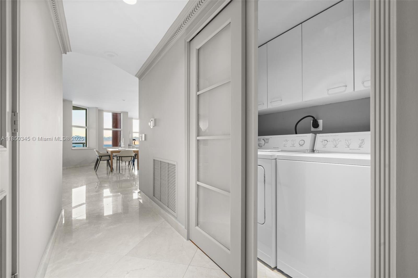 PALMS TOWER ONE CONDO - Residential