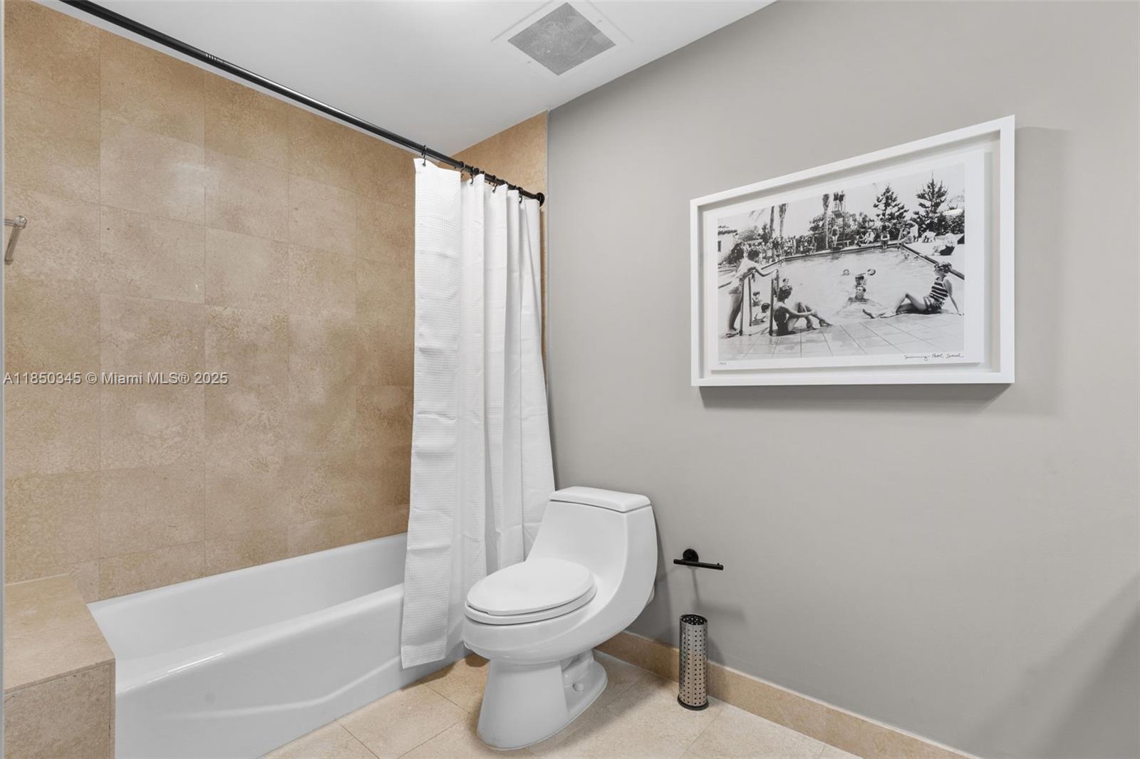 PALMS TOWER ONE CONDO - Residential