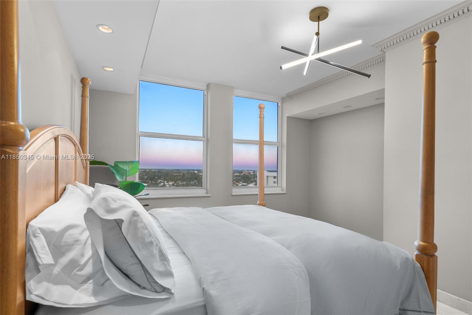 PALMS TOWER ONE CONDO - Residential