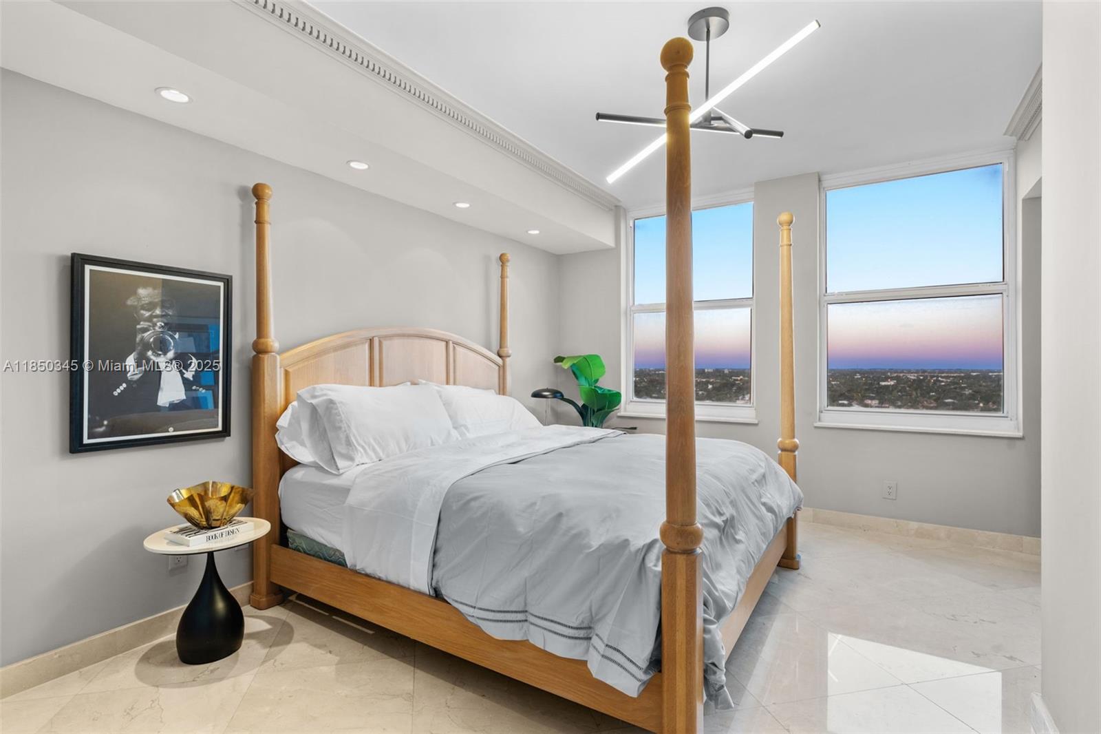 PALMS TOWER ONE CONDO - Residential