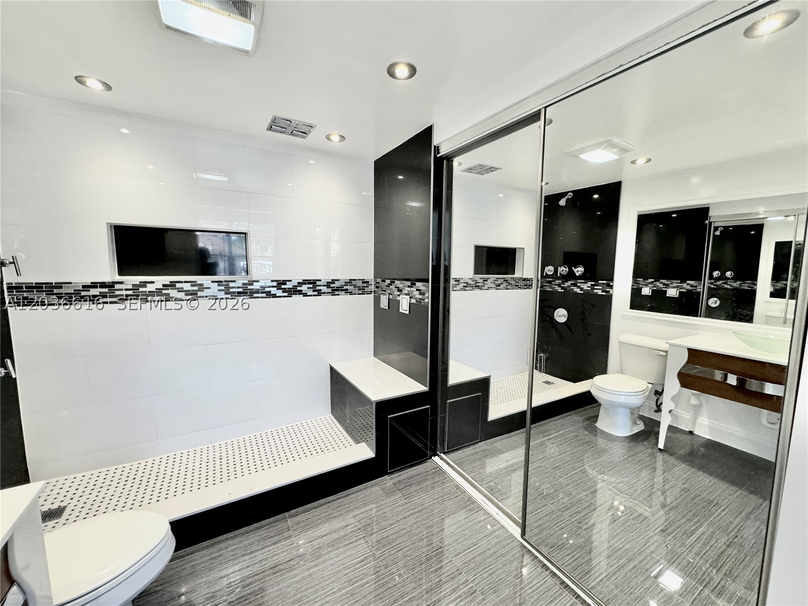 PALM AIRE GARDENS CONDO - Residential Lease