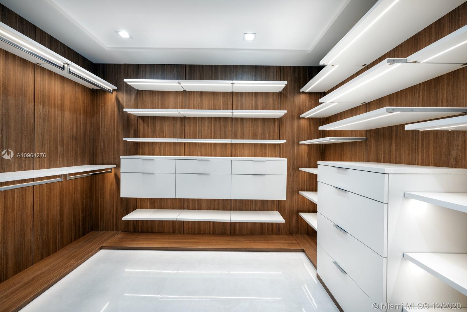 OCEANSIDE @ FISHER ISL CO - Residential