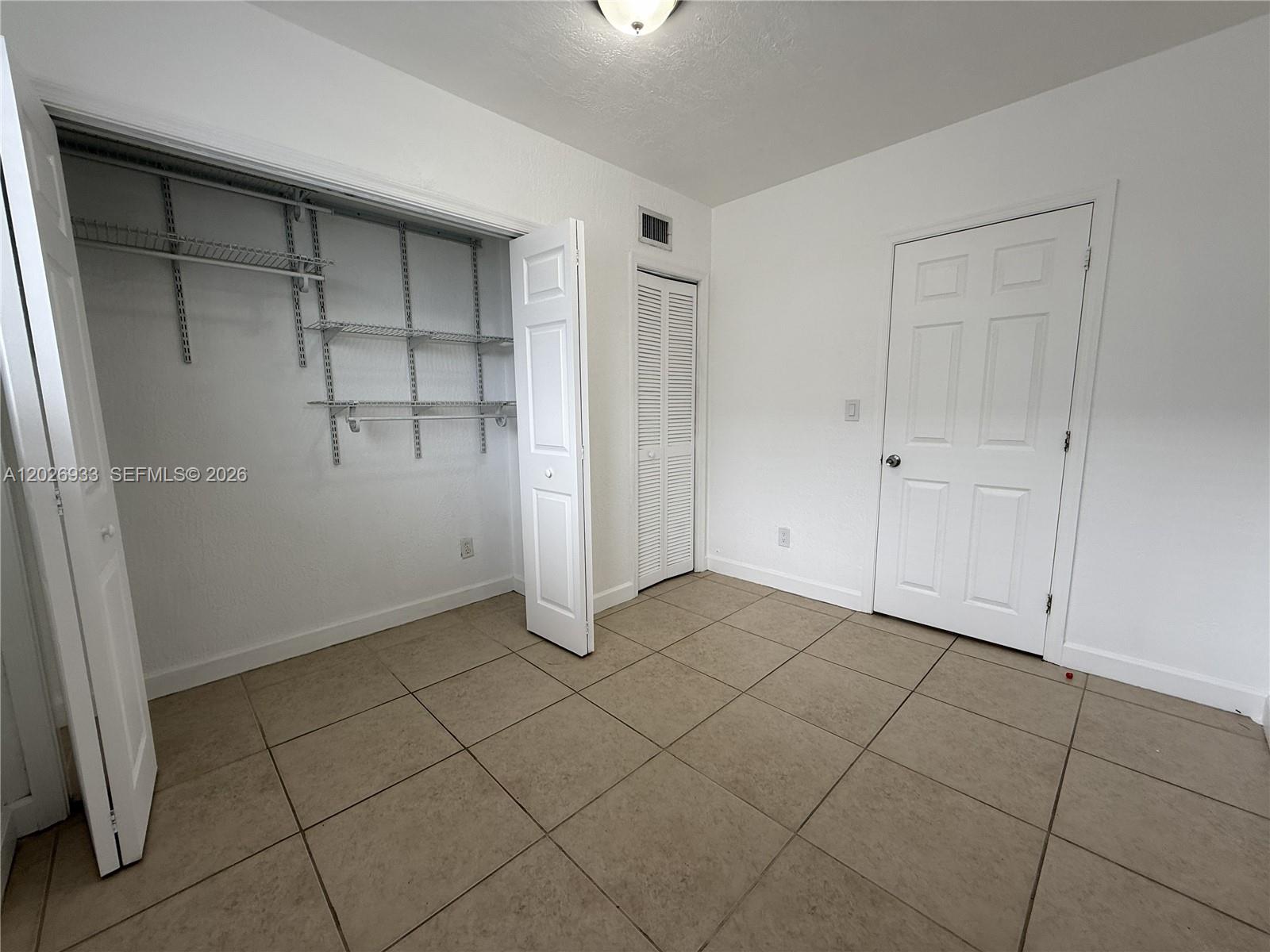 CITY OF MIAMI SOUTH - Residential Lease