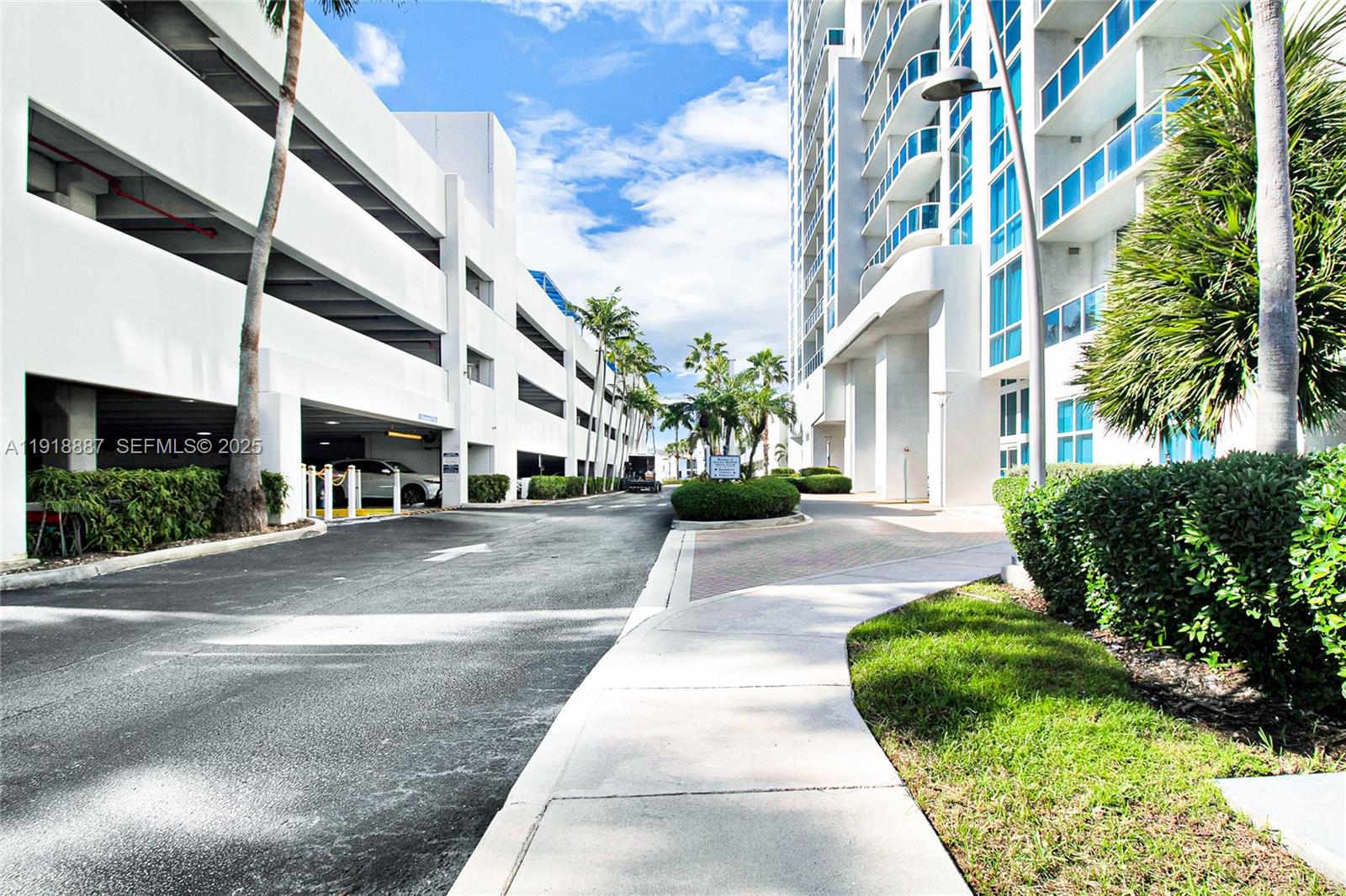 OCEAN MARINE YACHT CLUB C - Residential