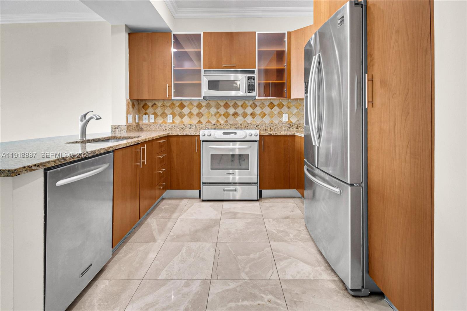 OCEAN MARINE YACHT CLUB C - Residential