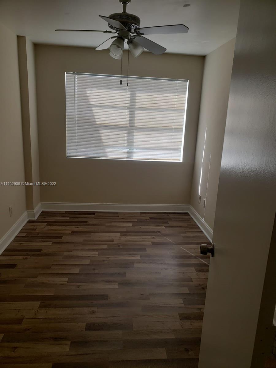 HAMMOCKS TRAILS CONDO - Residential Lease