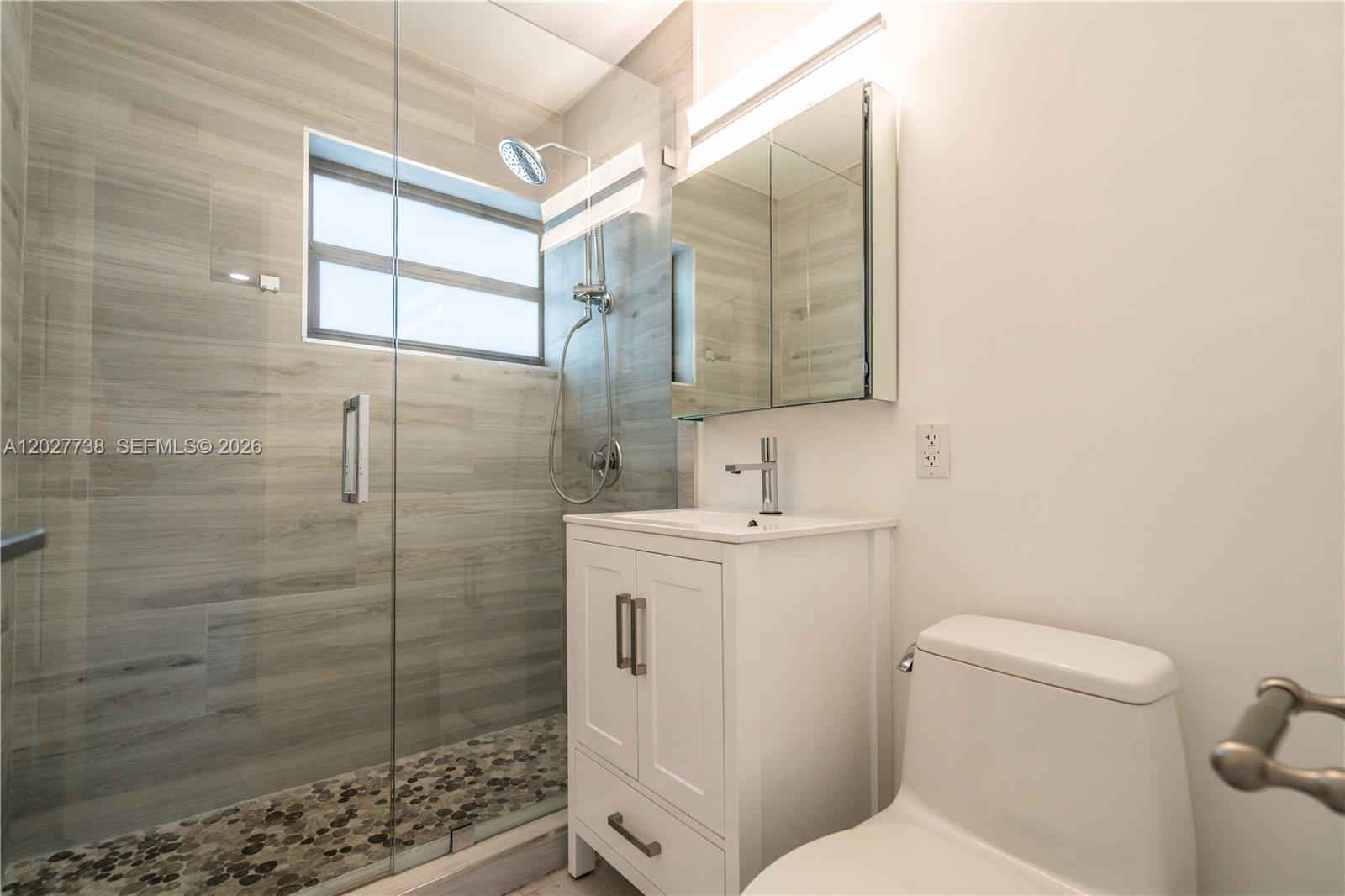 CHATEAU GROVE CONDO - Residential Lease