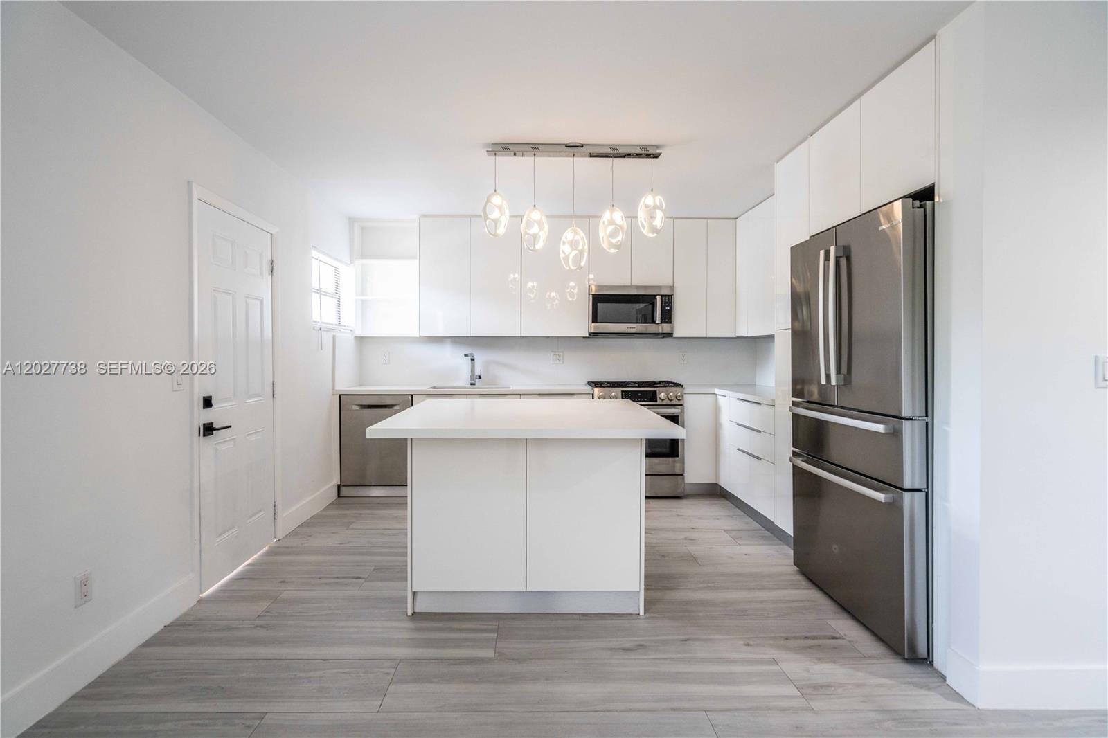 CHATEAU GROVE CONDO - Residential Lease