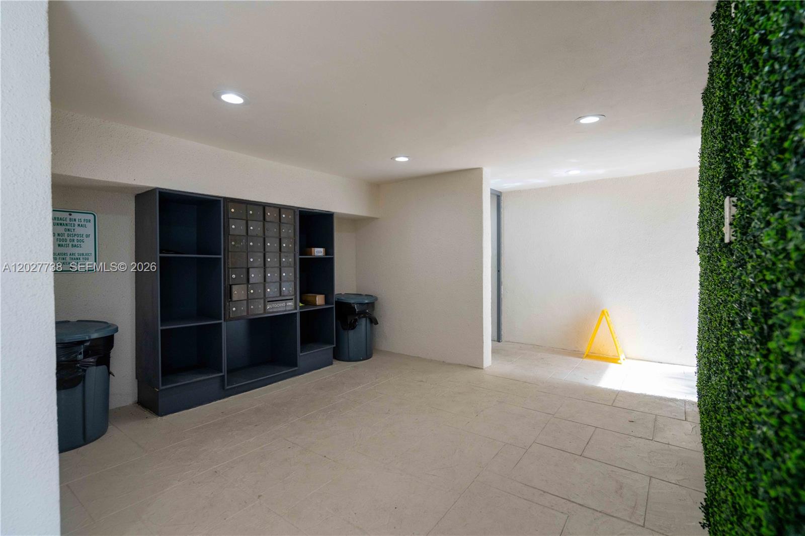 CHATEAU GROVE CONDO - Residential Lease