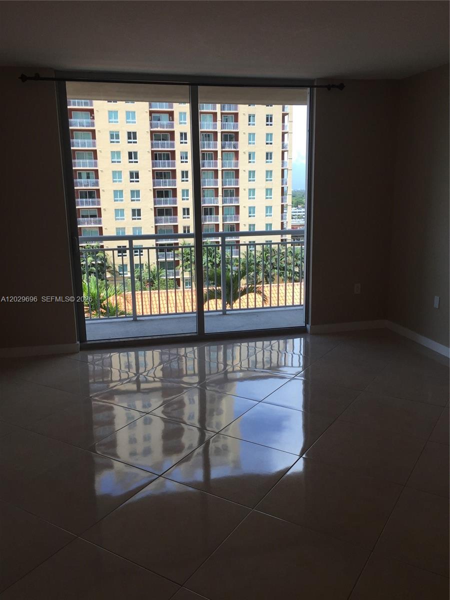 METROPOLIS II AT DADELAND - Residential Lease